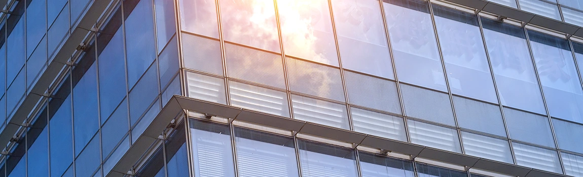 UV-Resistant Glass Experts in Buenaventura Lakes, FL